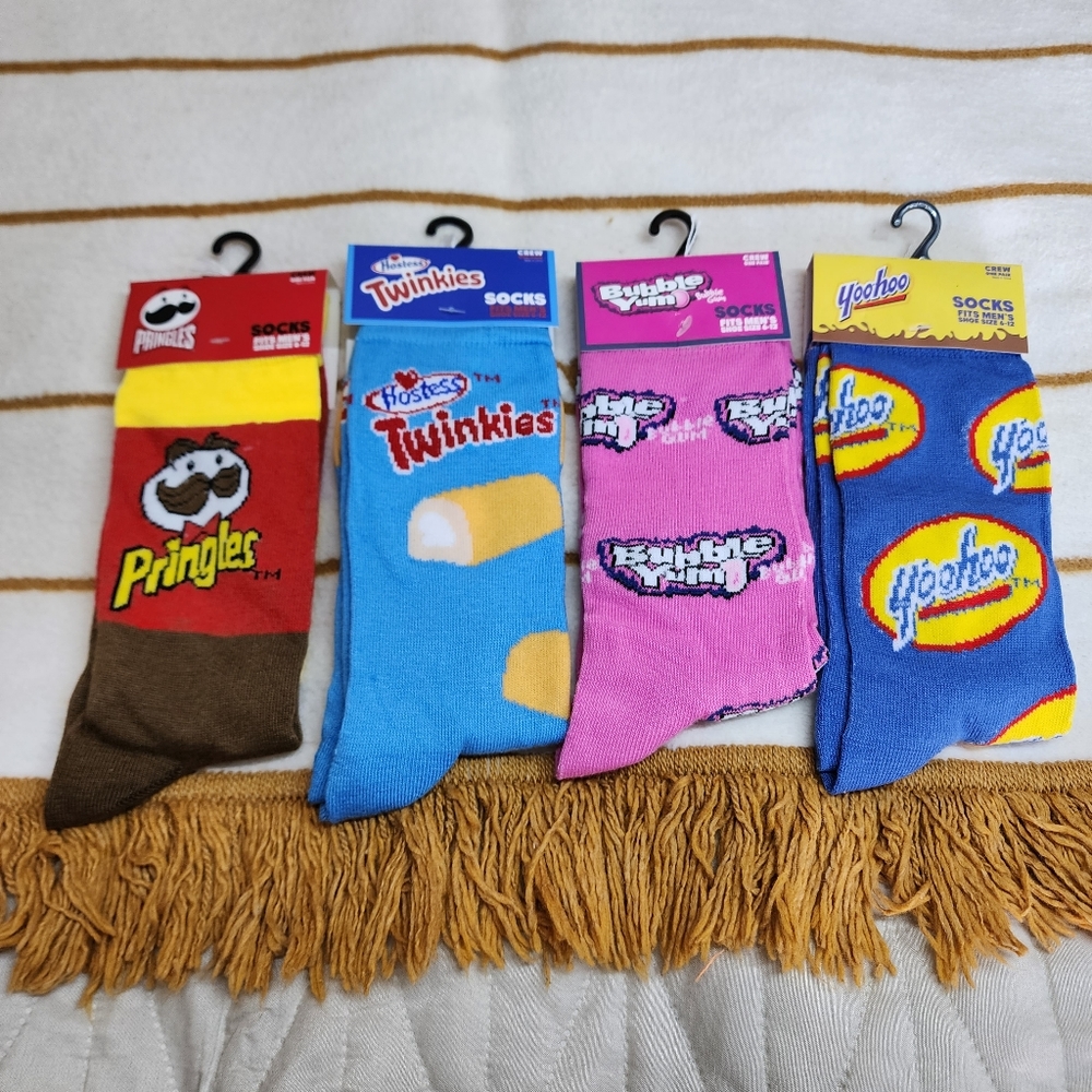 Kraft Macaroni & Cheese Crew Socks. NWT. - Picture 8 of 9